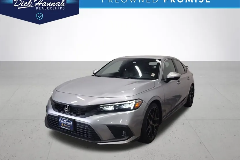 2022 Honda Civic Sport Touring photo 1