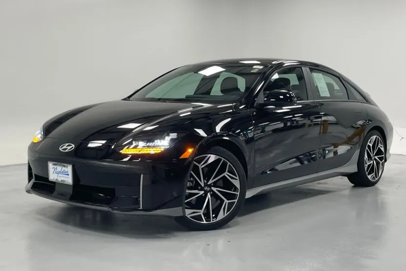 2023 Hyundai Ioniq 6 SEL photo 1