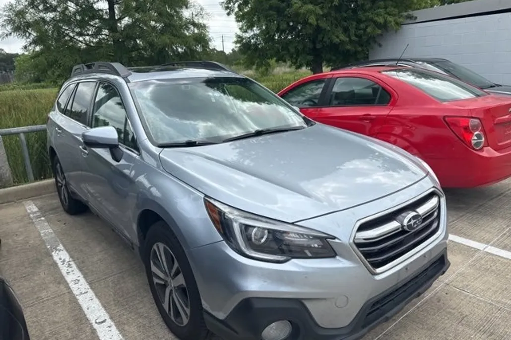 2019 Subaru Outback 3.6R Limited photo 1