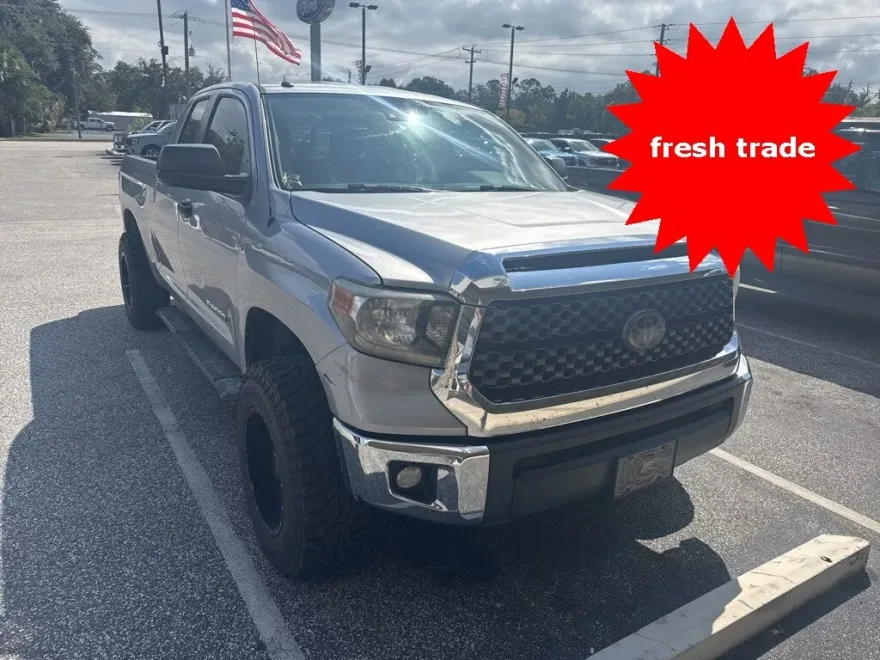 2018 Toyota Tundra SR5 photo 1