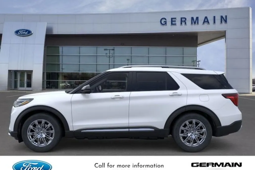 2025 Ford Explorer Platinum photo 1
