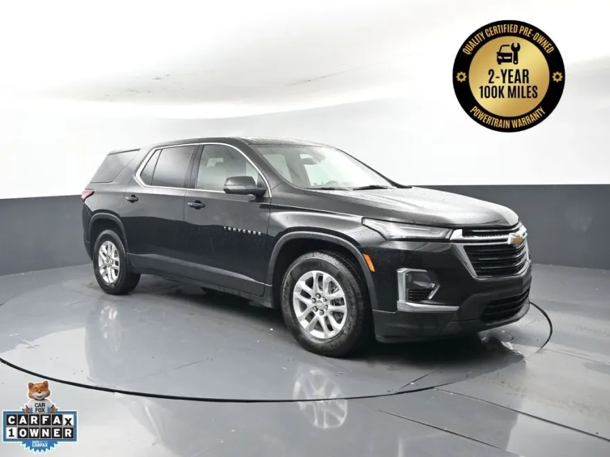 2022 Chevrolet Traverse LS photo 1