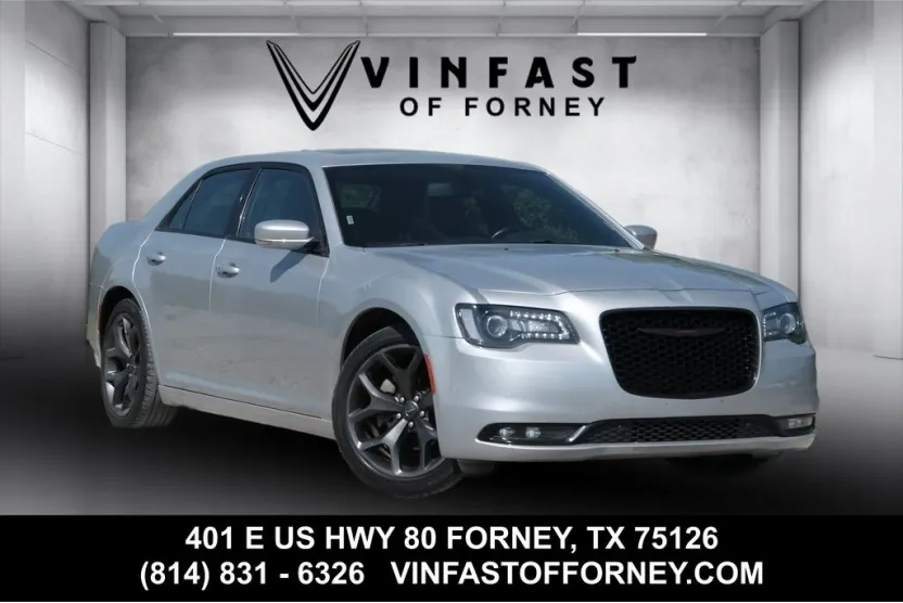 2021 Chrysler 300 S photo 1