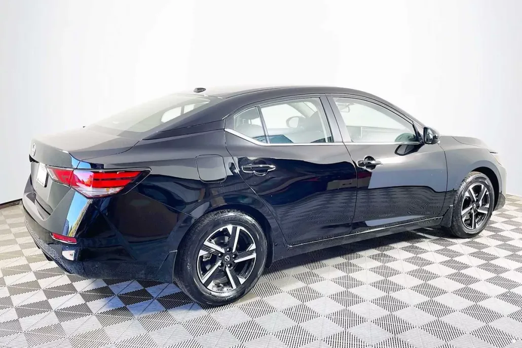 2025 Nissan Sentra SV photo 1