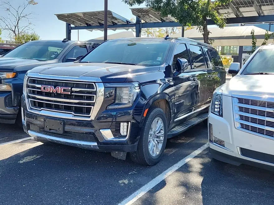 2022 Gmc Yukon XL SLT photo 1