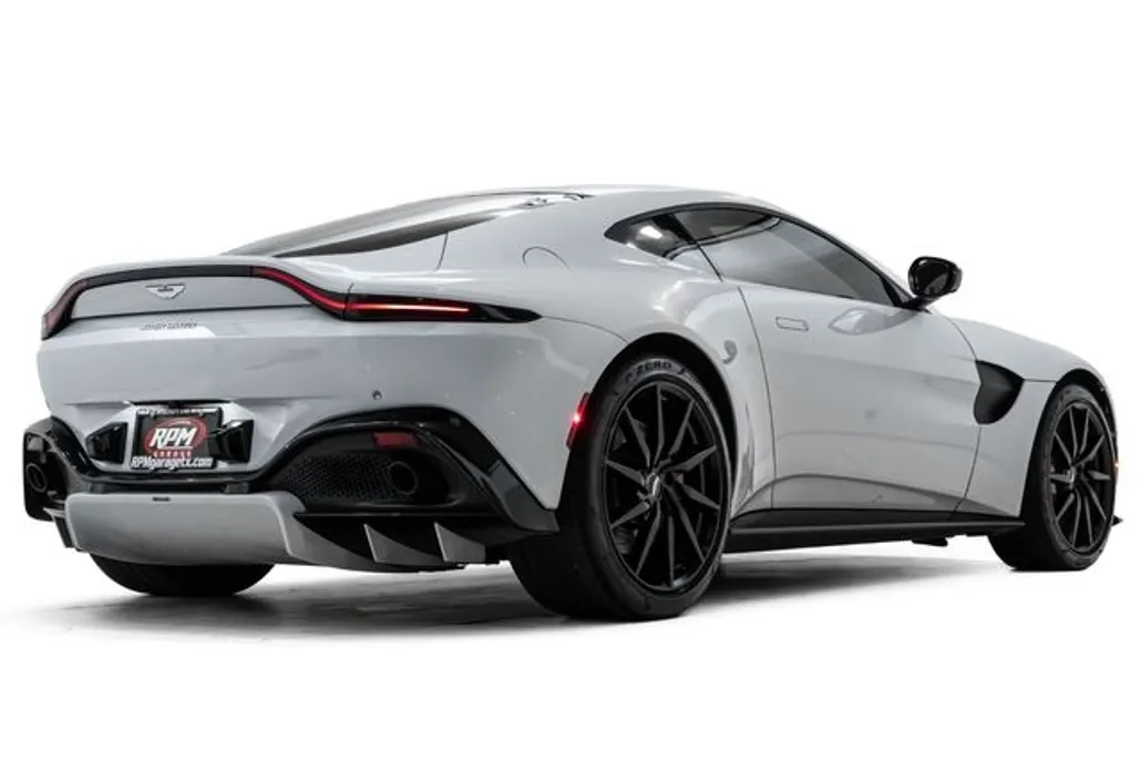 2019 Aston Martin Vantage AM6 photo 1