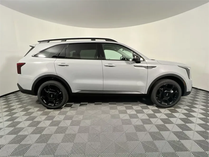 2026 Kia Sorento X-Line SX photo 1
