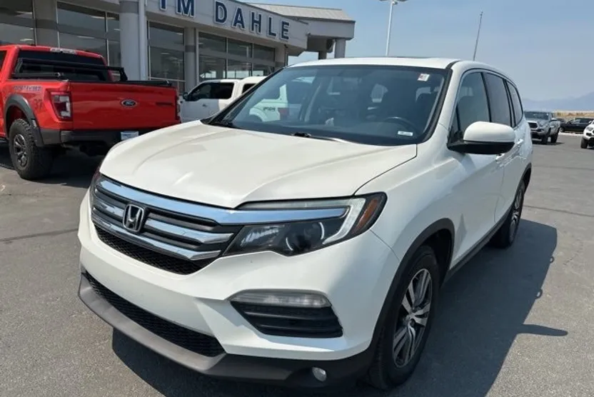 2016 Honda Pilot EX-L photo 1