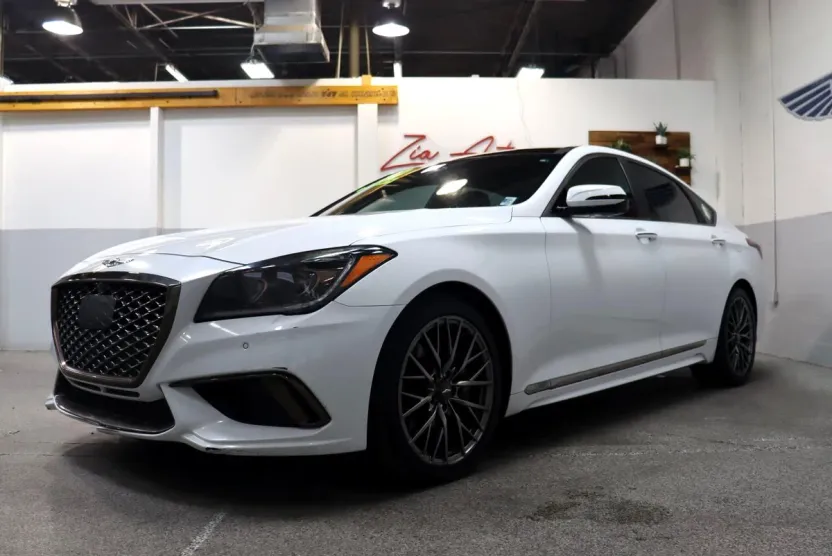 2018 Genesis G80 3.3T Sport photo 1