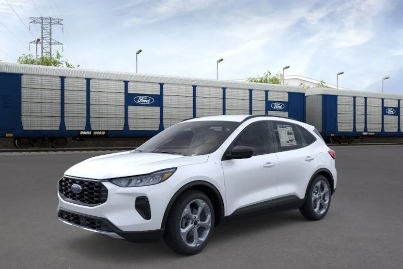 2025 Ford Escape ST-Line photo 1
