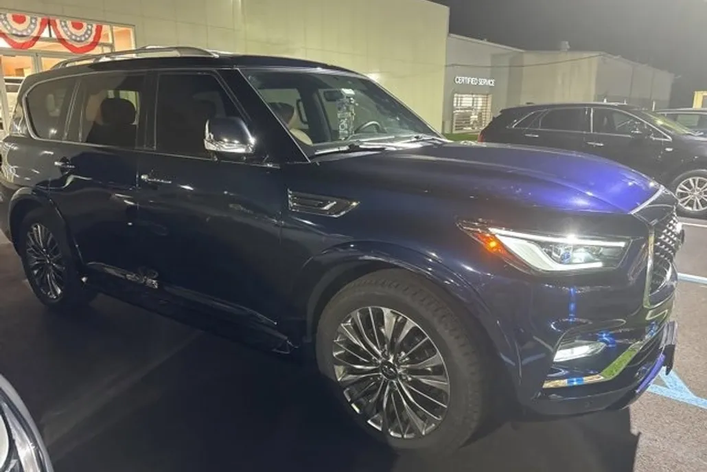 2021 Infiniti QX80 Sensory photo 1