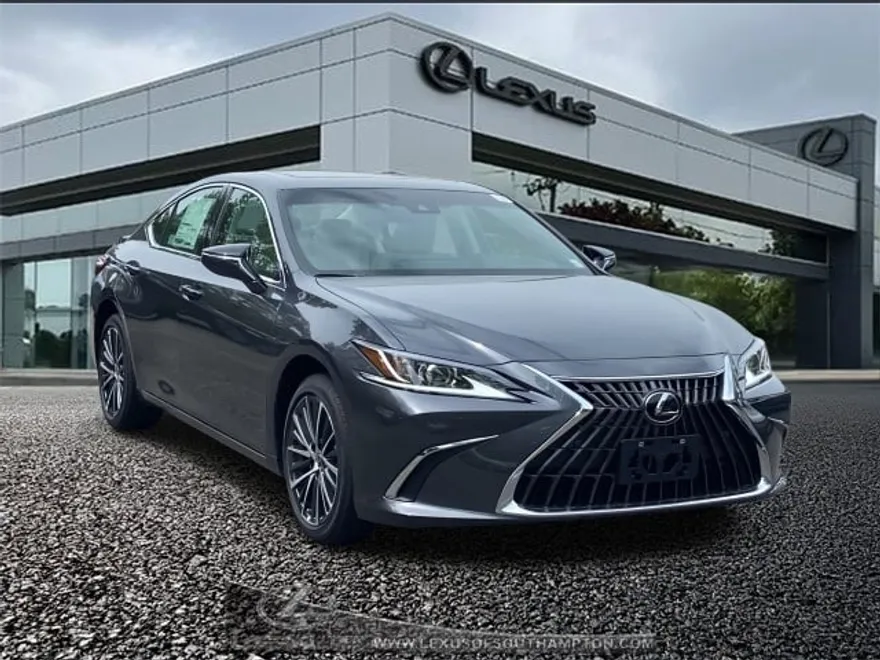 2025 Lexus ES 300h photo 1