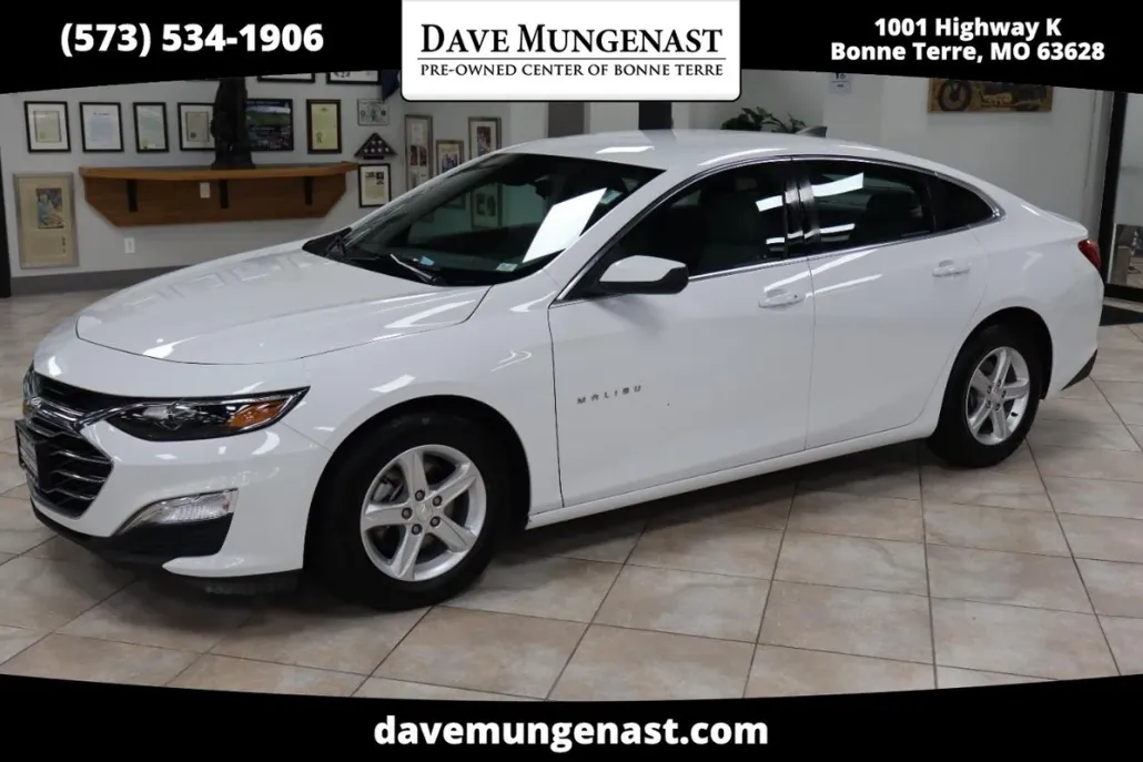 2020 Chevrolet Malibu LS photo 1