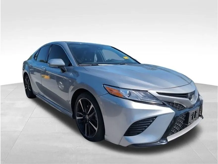 2020 Toyota Camry XSE photo 1