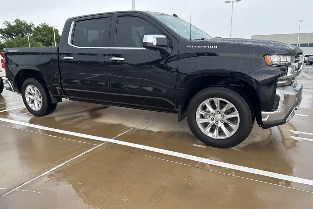 2021 Chevrolet Silverado 1500 LTZ photo 1
