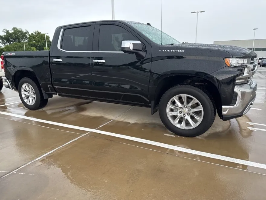 2021 Chevrolet Silverado 1500 LTZ photo 1
