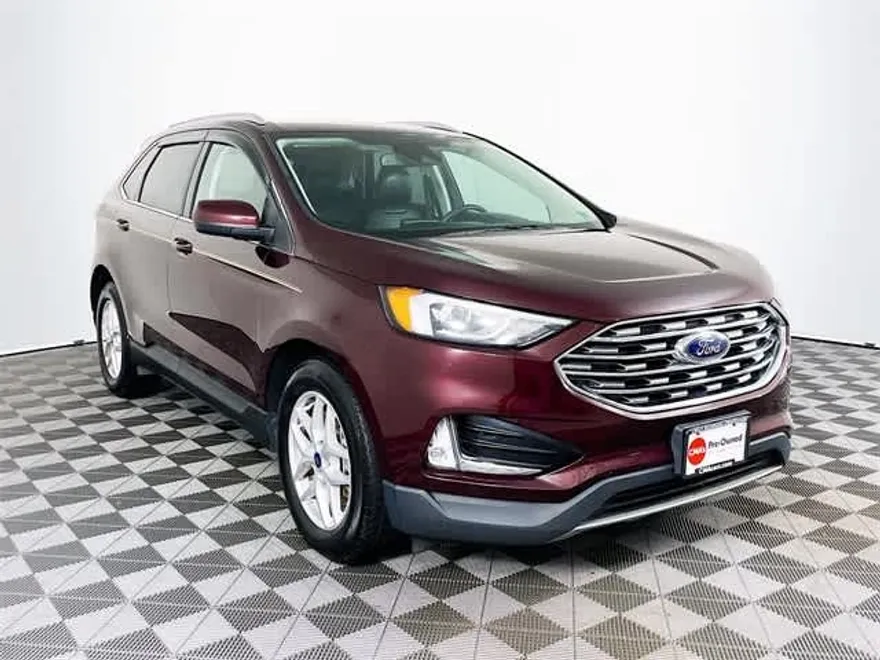 2021 Ford Edge SEL photo 1