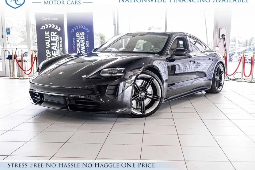 2020 Porsche Taycan Turbo photo 1