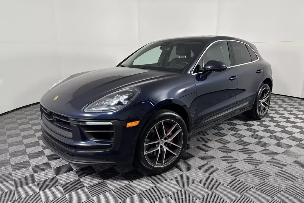 2023 Porsche Macan S photo 1