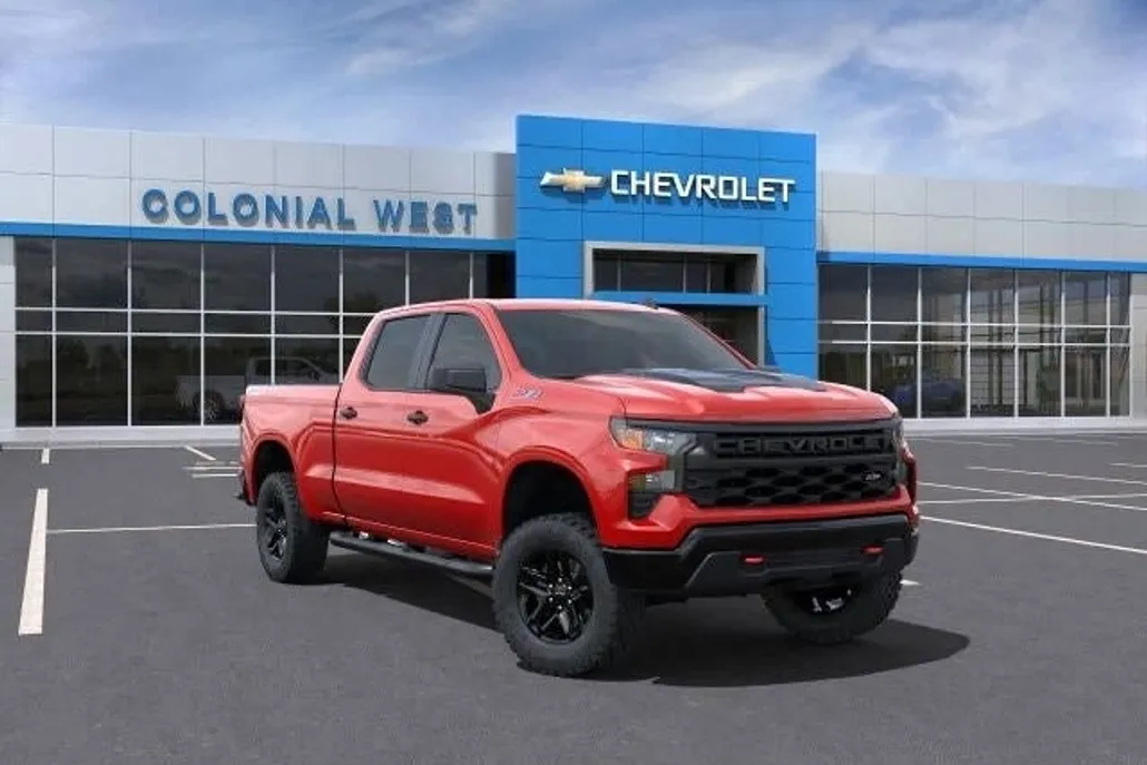 2025 Chevrolet Silverado 1500 Custom Trail Boss photo 1