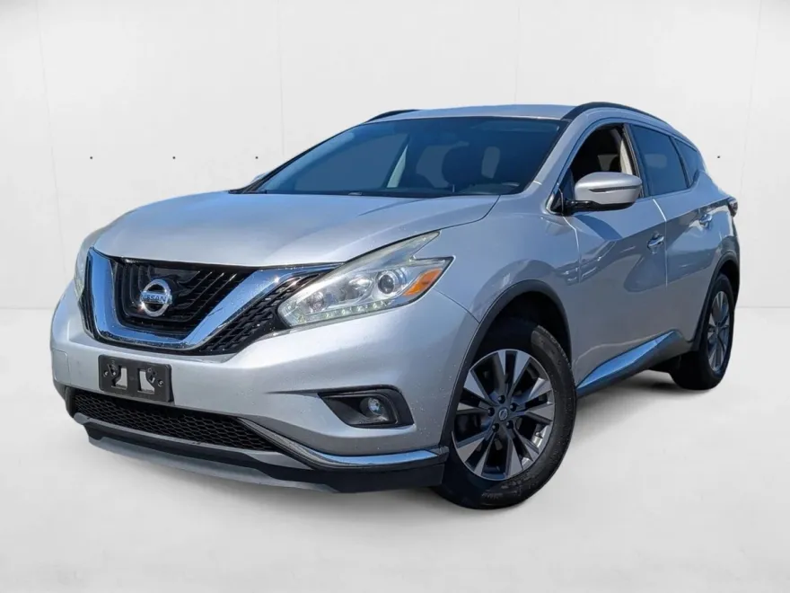 2017 Nissan Murano SV photo 1