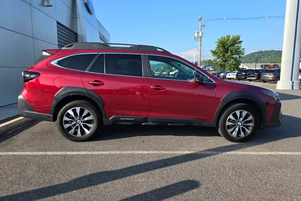 2024 Subaru Outback Limited photo 1