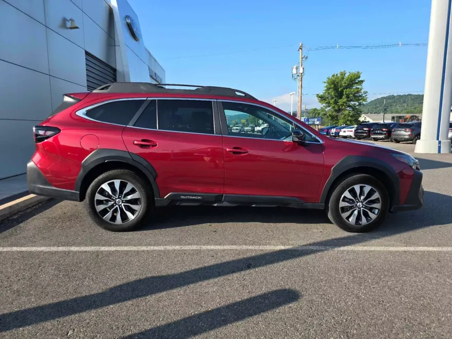 2024 Subaru Outback Limited photo 1