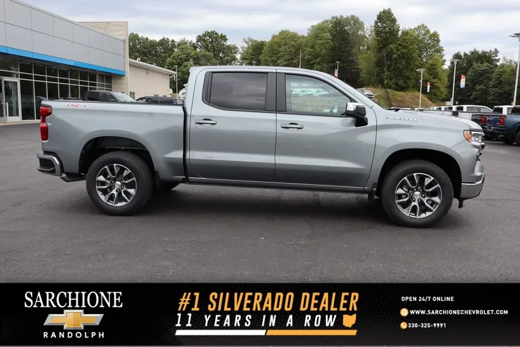 2026 Chevrolet Silverado 1500 LT photo 1