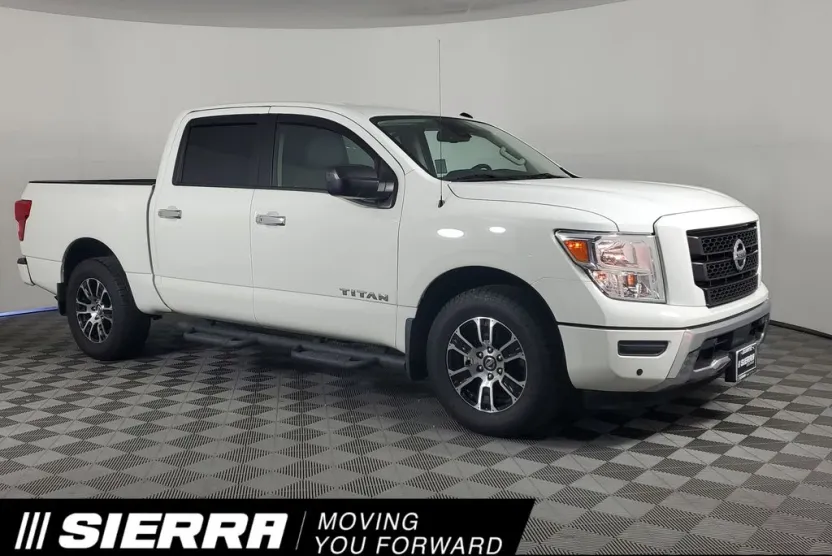 2021 Nissan Titan SV photo 1