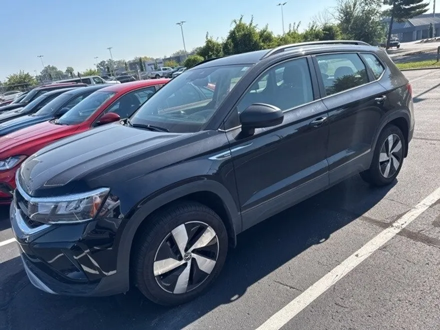 2024 Volkswagen Taos S photo 1