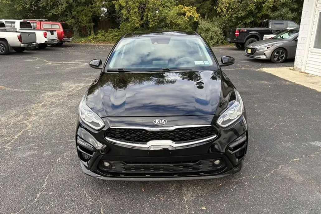 2019 Kia Forte S GT-Line photo 1