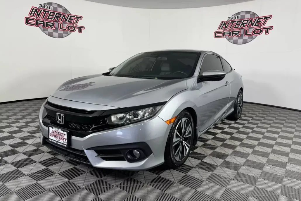 2018 Honda Civic EX-T photo 1
