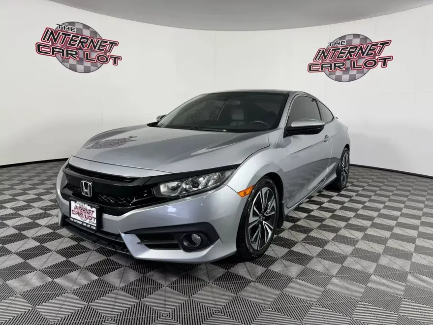 2018 Honda Civic EX-T photo 1