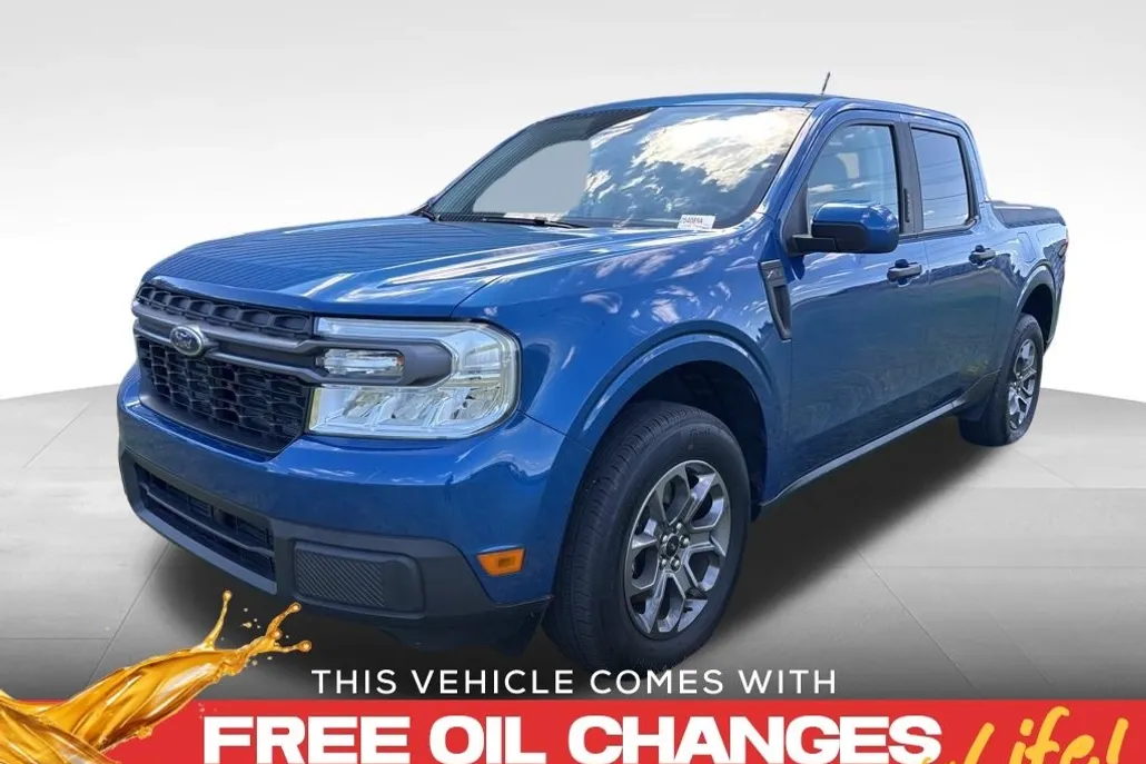 2023 Ford Maverick XLT photo 1