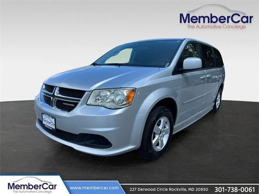 2012 Dodge Grand Caravan SXT photo 1