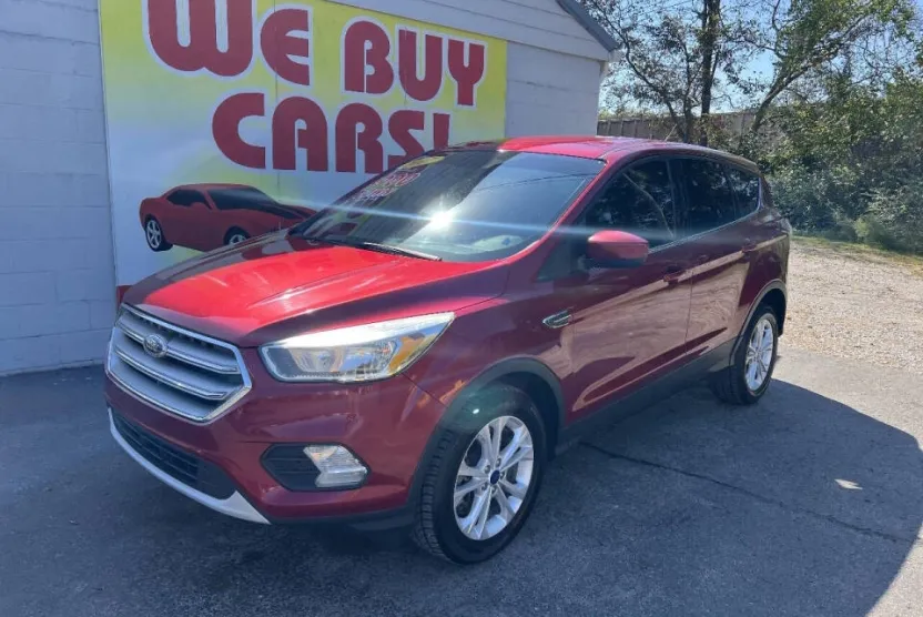 2017 Ford Escape SE photo 1