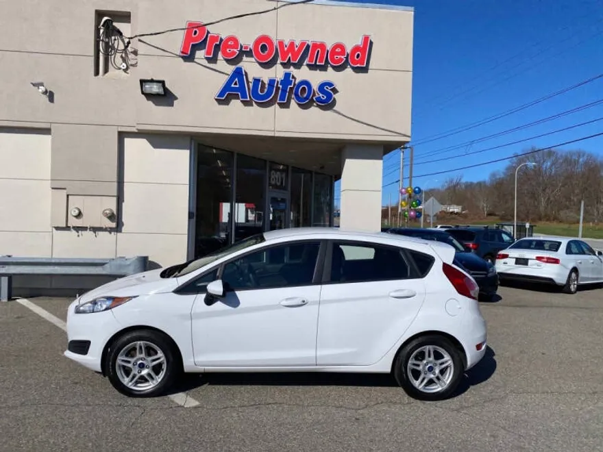 2018 Ford Fiesta SE photo 1