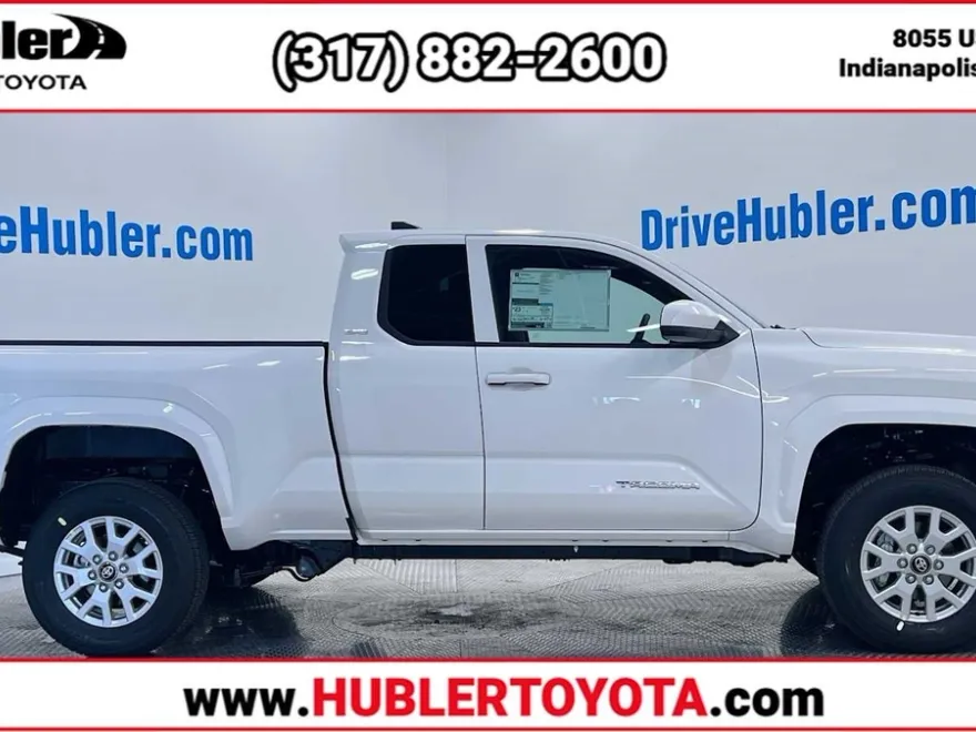 2025 Toyota Tacoma SR5 photo 1