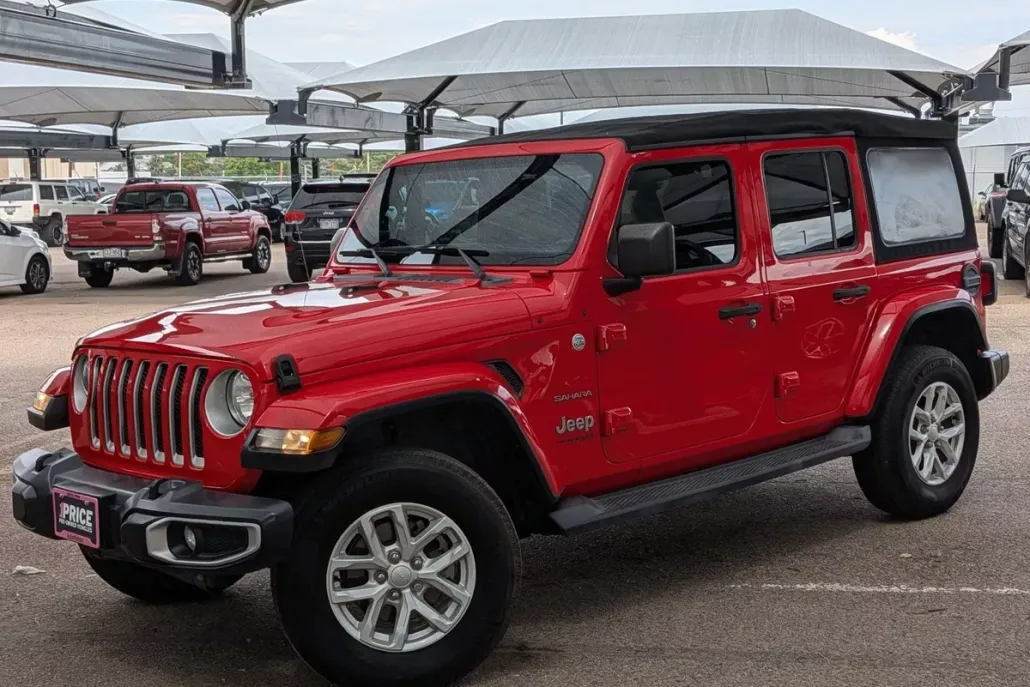2018 Jeep Wrangler Sahara Sport photo 1