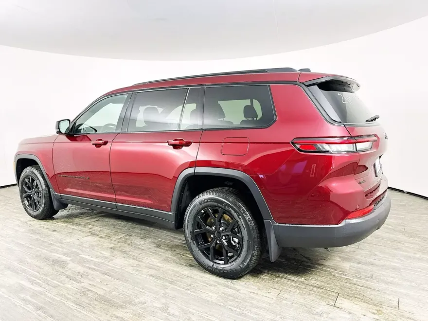 2025 Jeep Grand Cherokee Altitude X photo 5