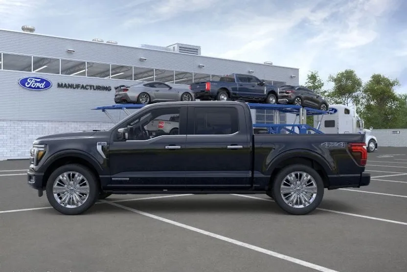 2025 Ford F-150 Platinum photo 1