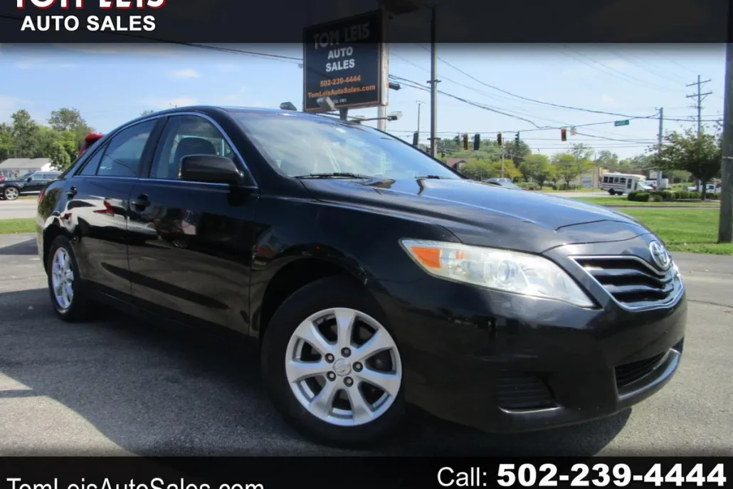 2011 Toyota Camry Base photo 1