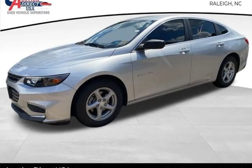 2017 Chevrolet Malibu LS photo 1