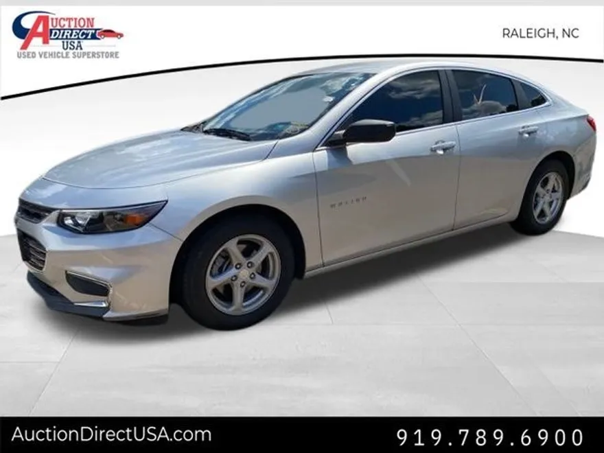 2017 Chevrolet Malibu LS photo 1