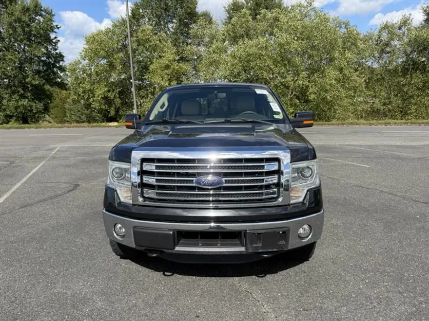 2014 Ford F-150 Lariat photo 1