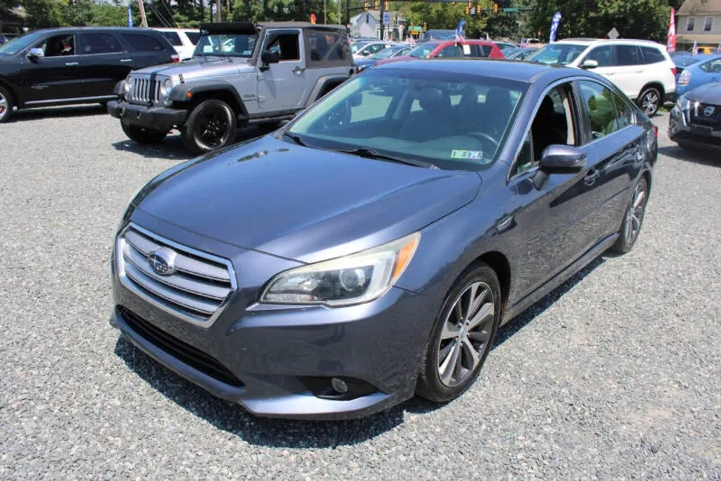 2016 Subaru Legacy 2.5i Limited photo 1