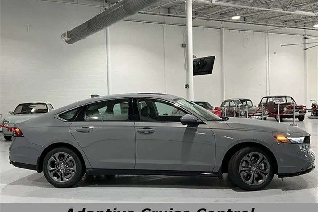 2025 Honda Accord Hybrid EX-L photo 1