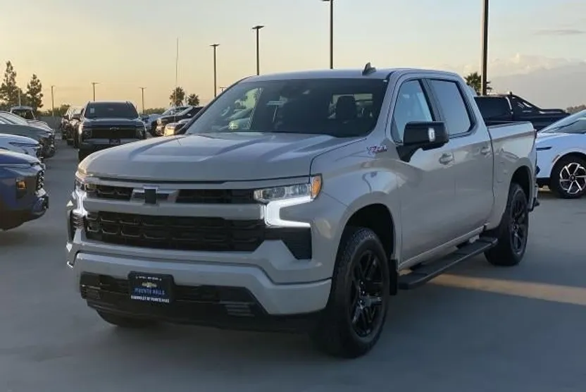 2026 Chevrolet Silverado 1500 RST photo 1