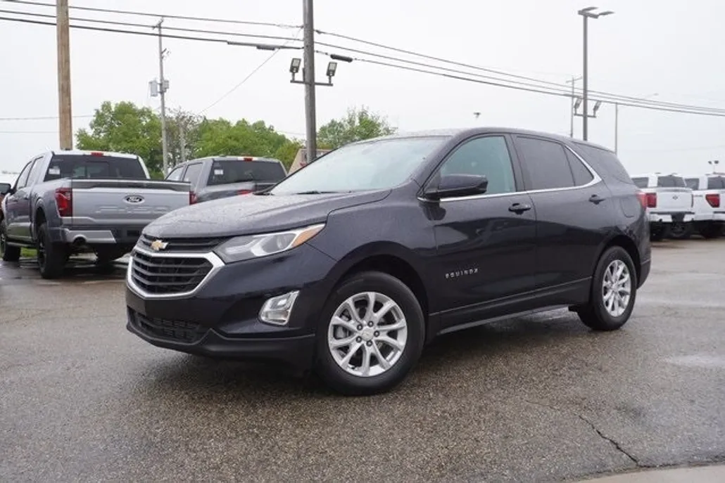 2021 Chevrolet Equinox LT photo 1
