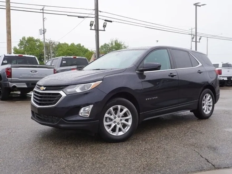 2021 Chevrolet Equinox LT photo 1
